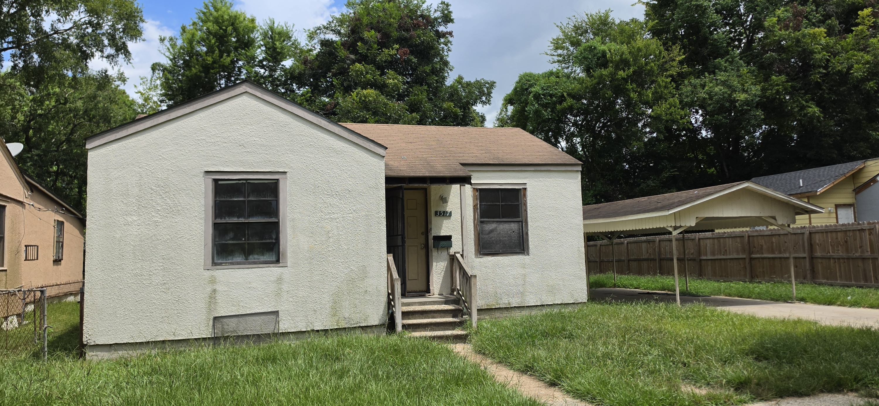 3517 Chippewa Street